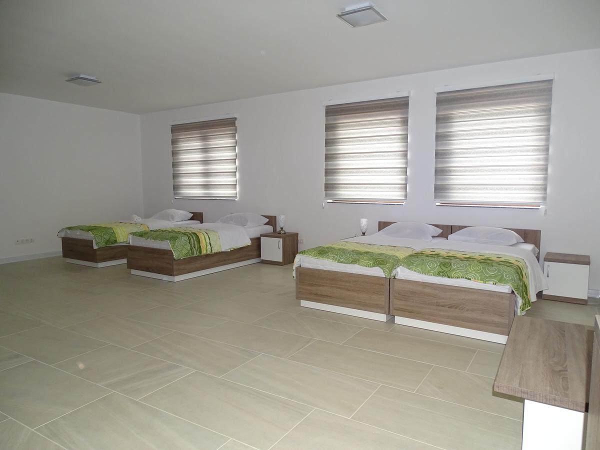Motel Luxor Вісоко Екстер'єр фото